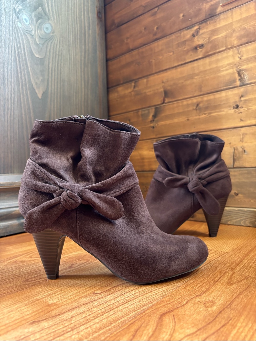 Nine West Women’s Bow Accent Ankle Booties, Brown, Size 7.5